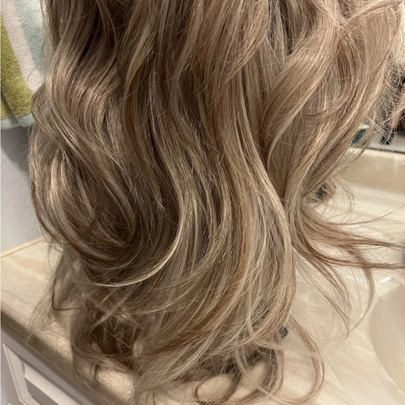 New without tags IM Style synthetic wig - Picture 4 of 13